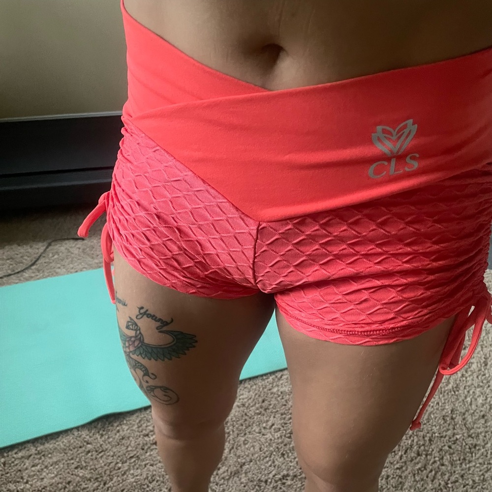 CLS glow shorts size large orange